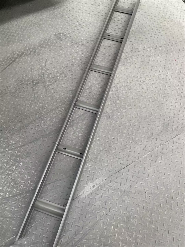 郑州梯式桥架