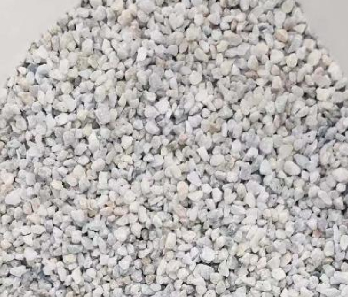 用石灰粉重钙粉纤维素生产的腻子粉后起泡是什么原因？