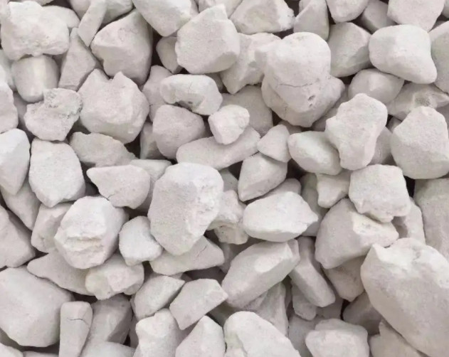 石灰石中除了碳酸钙还有什么？