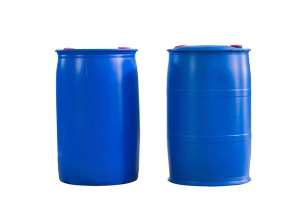 化工桶能夠盛裝飲用水嗎？塑料桶貯存液體需求留意什么？