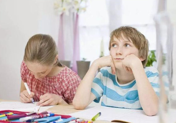 为什么自闭症儿童注意力不集中？