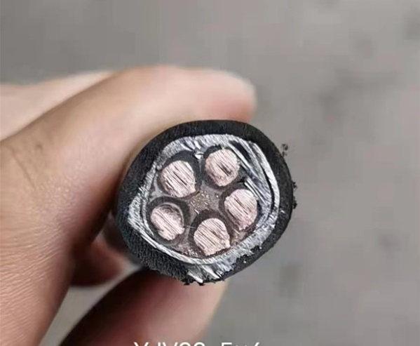 西咸YJV22聚乙烯绝缘铠装电力电缆