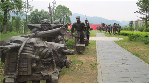 旅游胜地适合摆放什么样的四川旅游景观雕塑？
