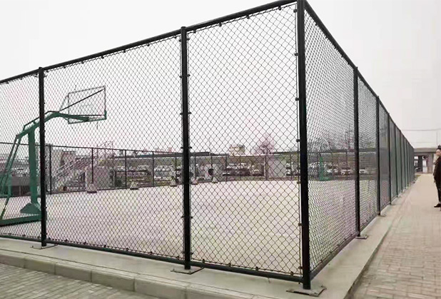 球场围栏安装中需要注意哪些问题？