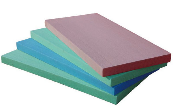 河南擠塑板廠家告訴你做地暖選擠塑板還是聚苯板好。