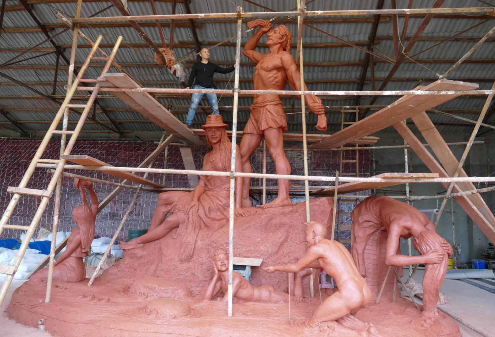 四川人物雕塑在不同时期与不同地方差异性很大