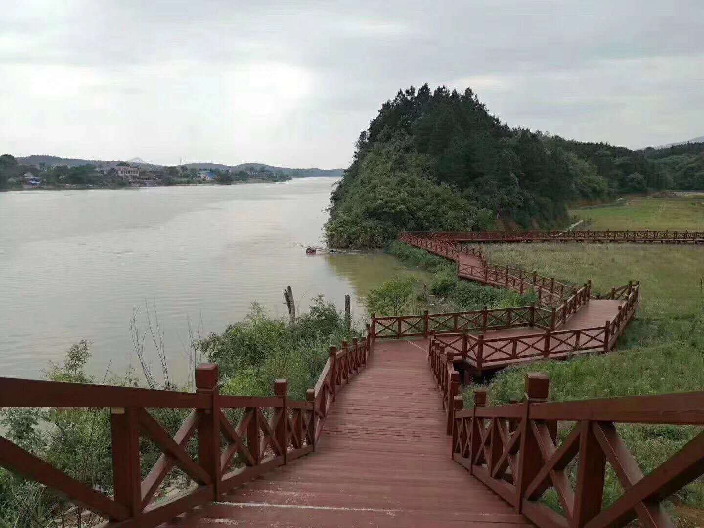木结构园林的曲折变化