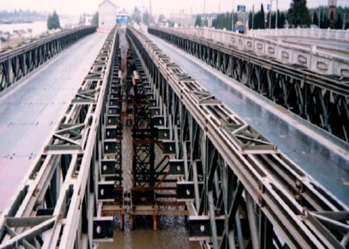如何对四川贝雷桥进行加固呢？