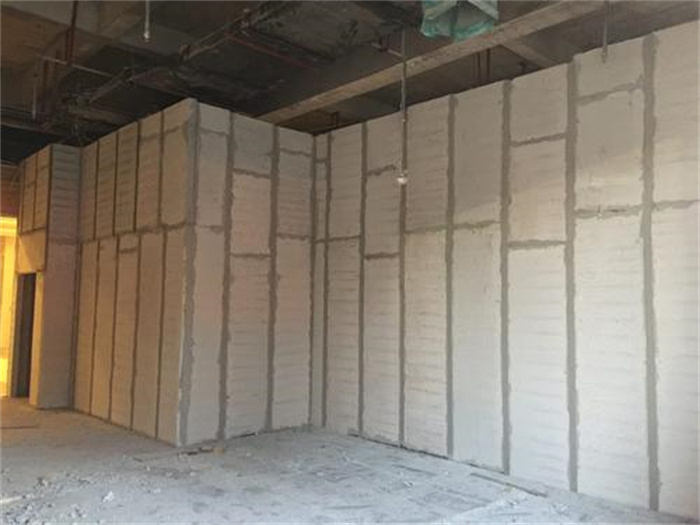 影响西安轻质隔墙板质量的因素主要有哪些了？