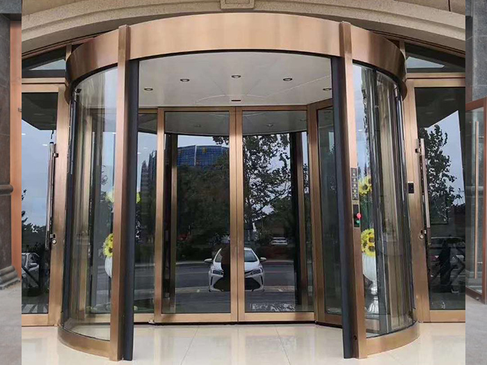 鸿特旋转门：旋转门它对技术的要求有什么