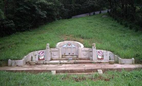 山西阳泉墓地