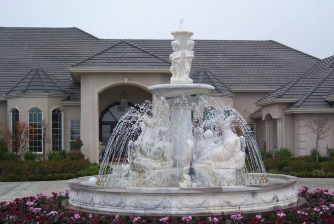 石雕喷泉，家门口的喷泉。石雕喷泉的特点及用途