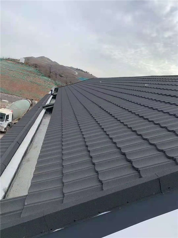 环保又耐用的屋面瓦片—彩石金属瓦