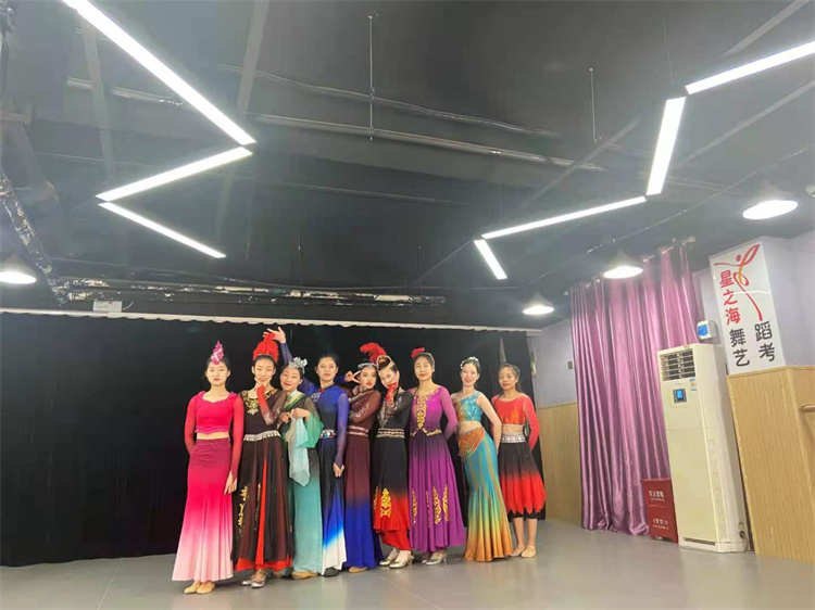 鄭州民族舞藝考培訓