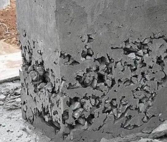 混凝土产生离析的原因及预防措施