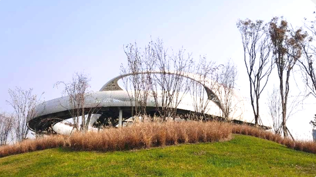 成都东部新区城市**公园 ----穹顶飞廊