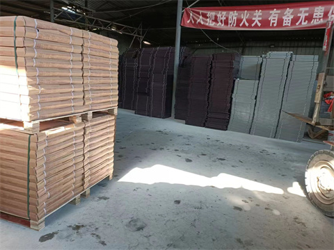 温江客户采购的全钢防静电地板