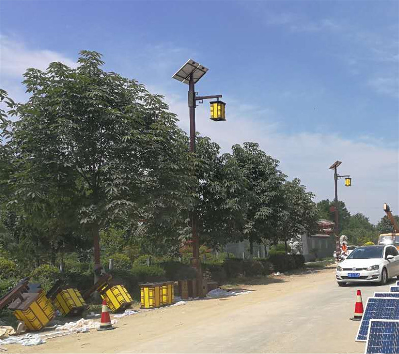 興平南位鎮8米鋰電仿古太陽能路燈