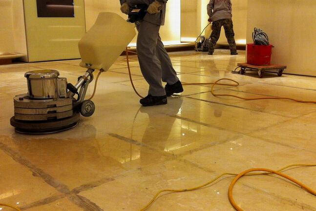 地板如何清洗更干净？宜昌石材翻新公司告诉您这样做