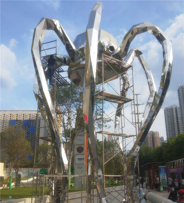 你以为景观雕塑设计需要注意哪些方面呢？如果你不知道，让我们和小编一起学习
