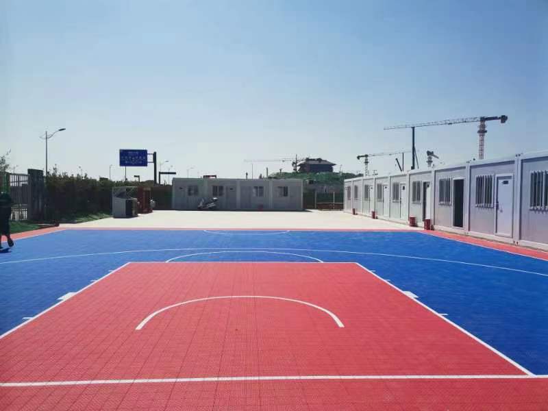 西安航天基地循環經濟產業公園籃球場地施工完畢