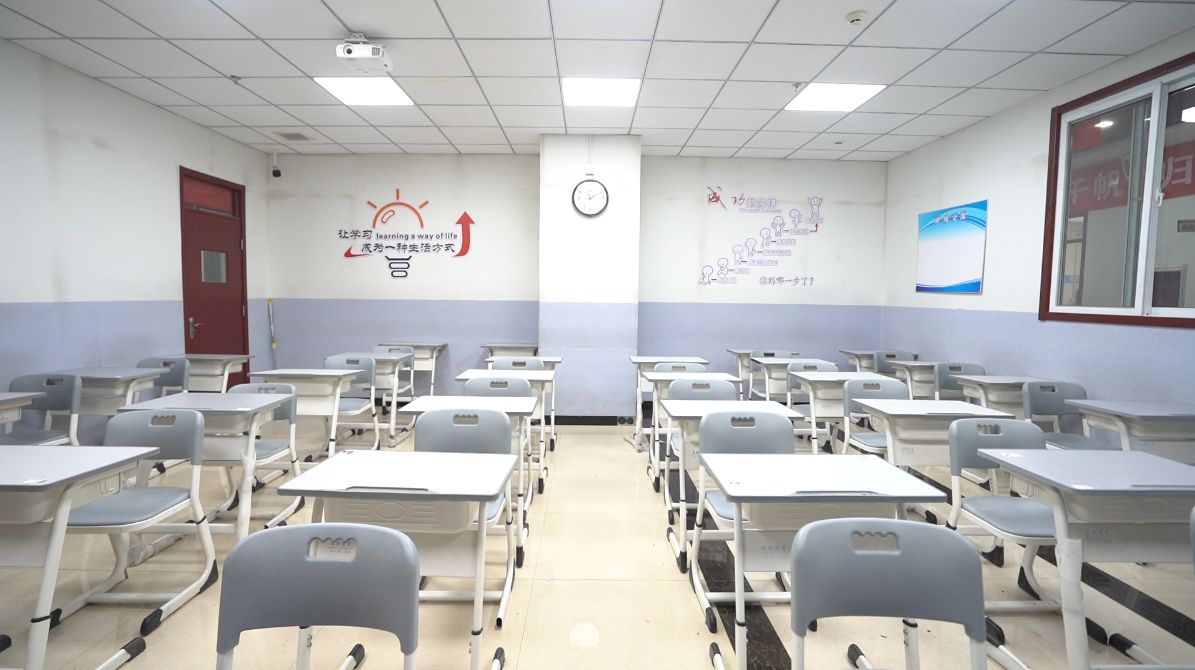 太原醍醐高补学校—教室环境