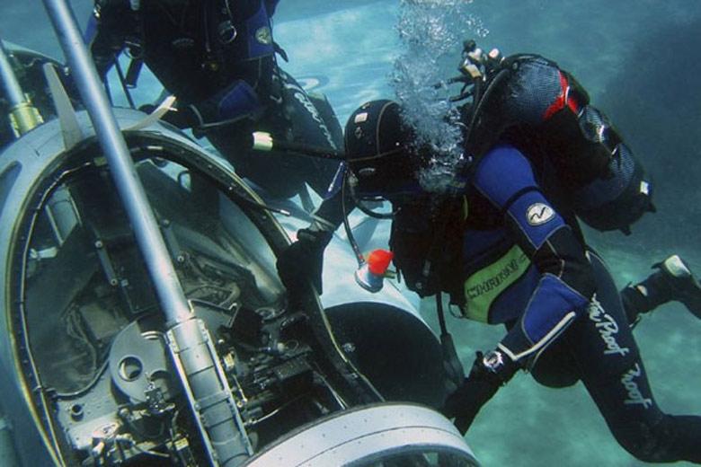 【安全知识】作为潜水员，在进行水下打捞时要如何保护自己