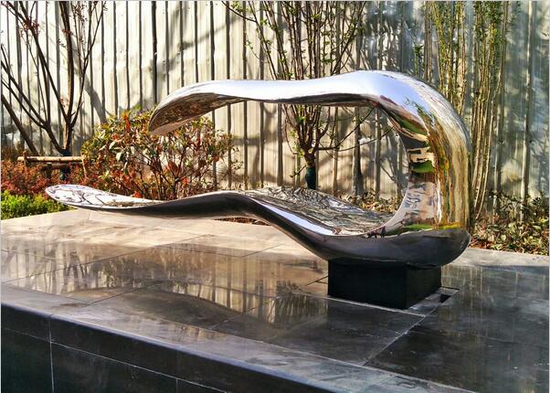 还不了解河南不锈钢雕塑的定制与清洁的看过来：