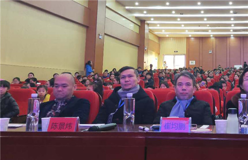河南沙画总监担任少儿沙画才艺大赛专业评委