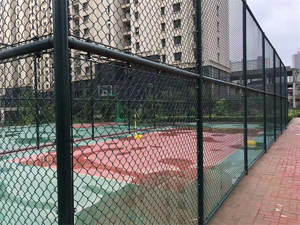 陕西球场围栏安装需要有哪些要求？