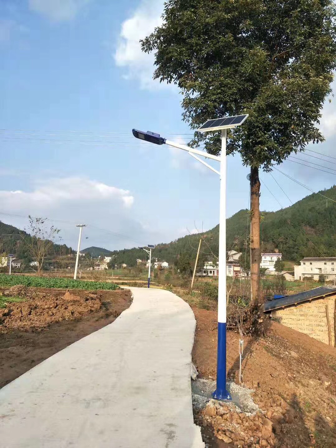 新疆太阳能路灯安装