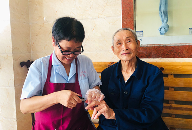 为何老人偏爱巴中医养结合型养老院？