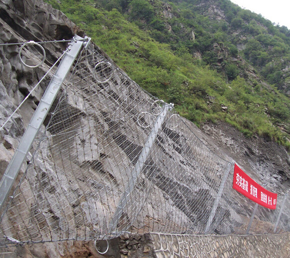 环保可靠：四川边坡防护网的优势