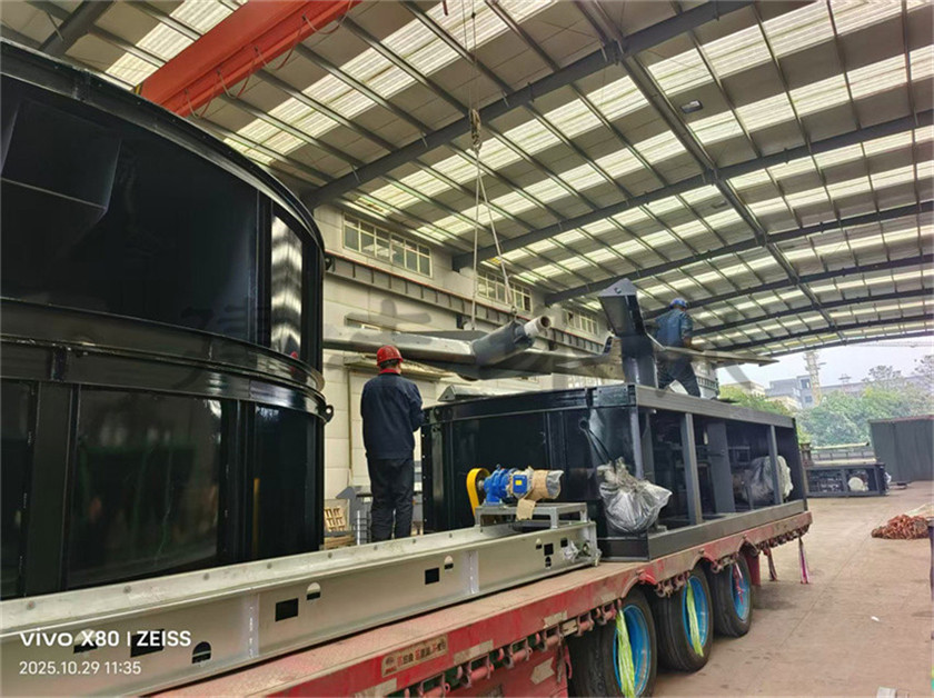 有机肥发酵罐发货现场-欢迎观摩