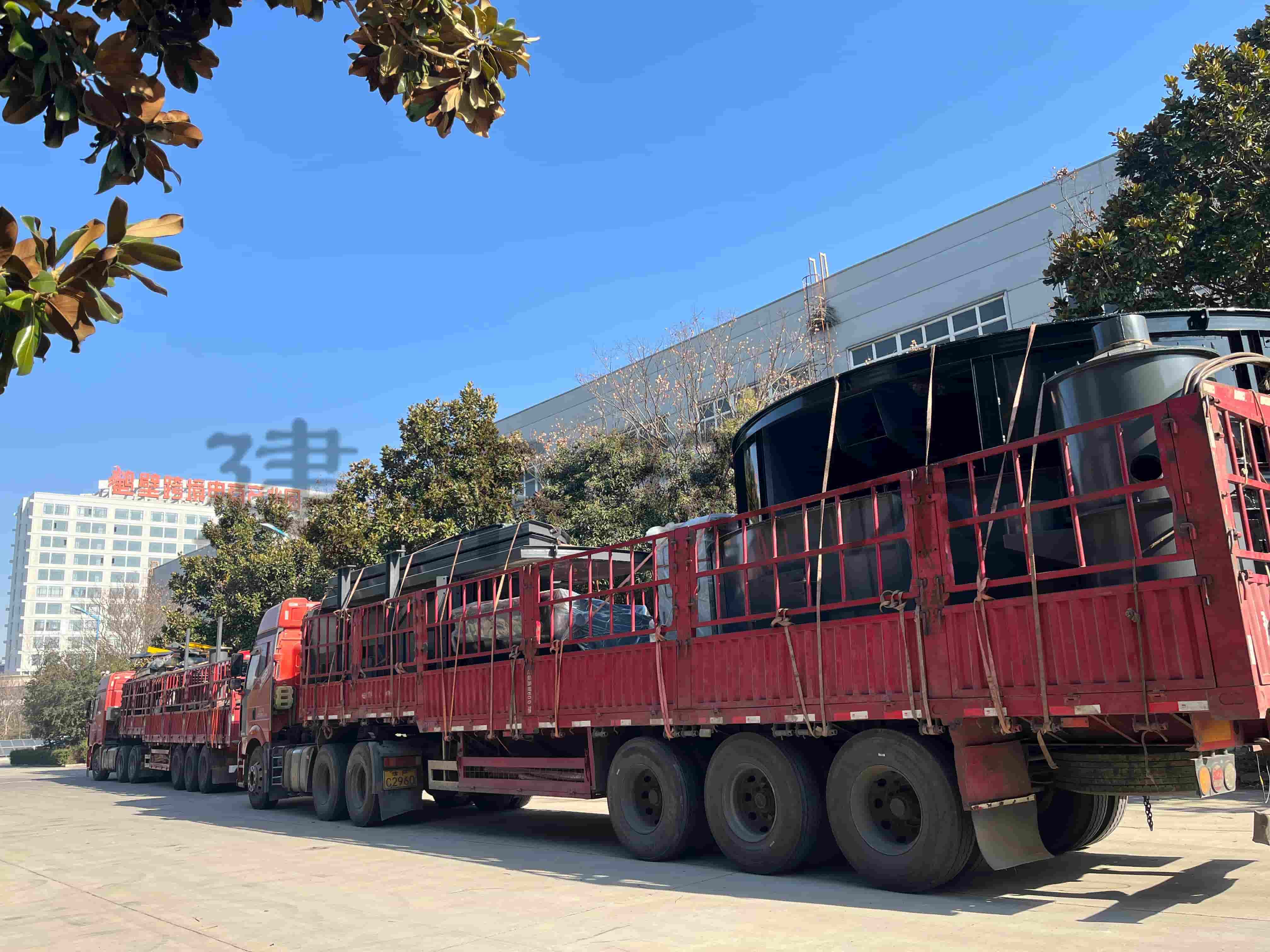 有机肥发酵罐发货现场-选择我们就是靠谱