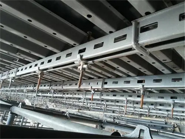 如何正确安装陕西方柱扣？