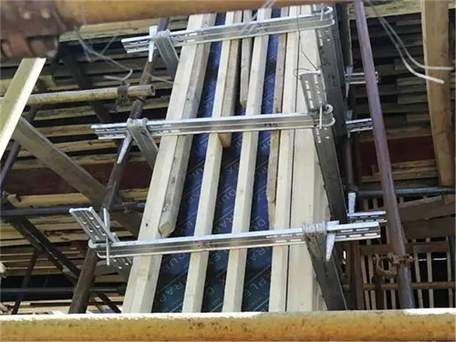 方柱扣加固件，有效提升施工质量打造精品工程