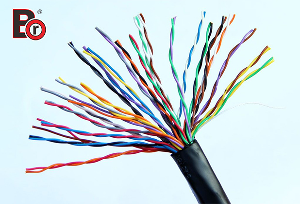 我们该如何选择光伏发电系统专用电缆呢？四川电缆厂家小编与你分享