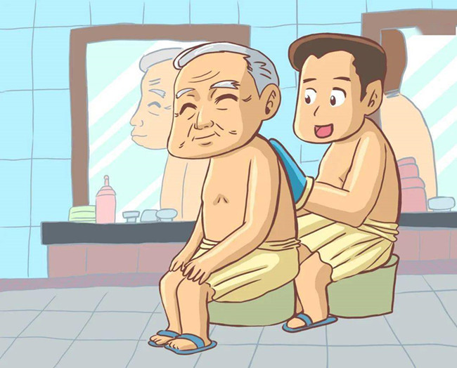 遵义高端养老院：老年人多久洗一次澡比较合适？