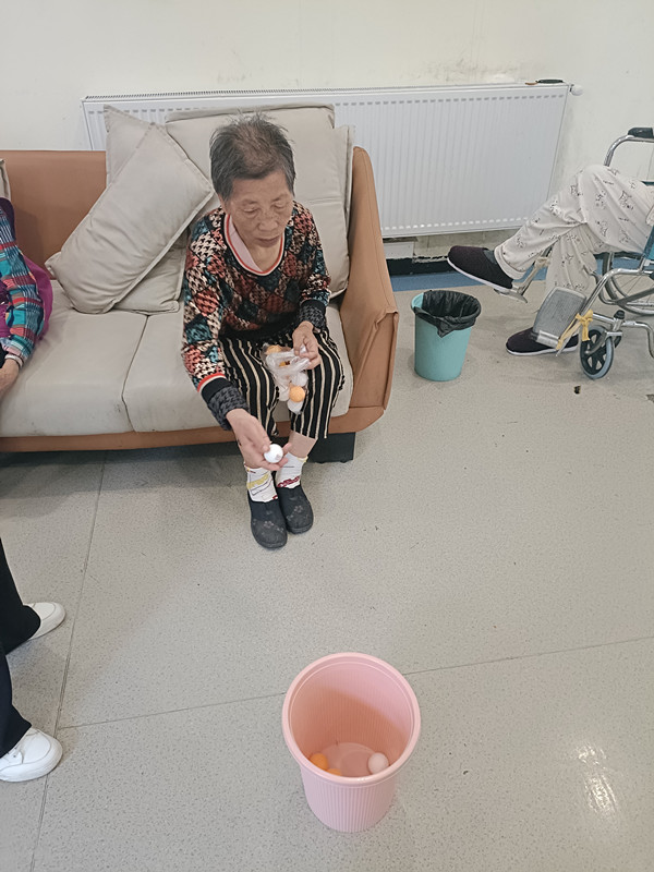 从职场到生活：老年人如何应对退休后的心理变化