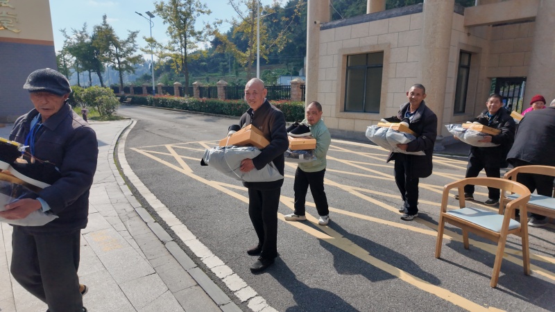 播州区工会慰问