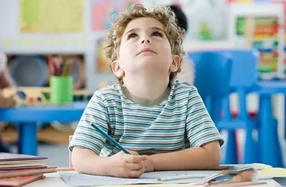注意力缺陷是自闭症孩子的表现之一