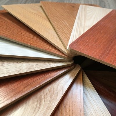 实木颗粒板和生态板哪个好?实木颗粒板和生态板有什么区别？