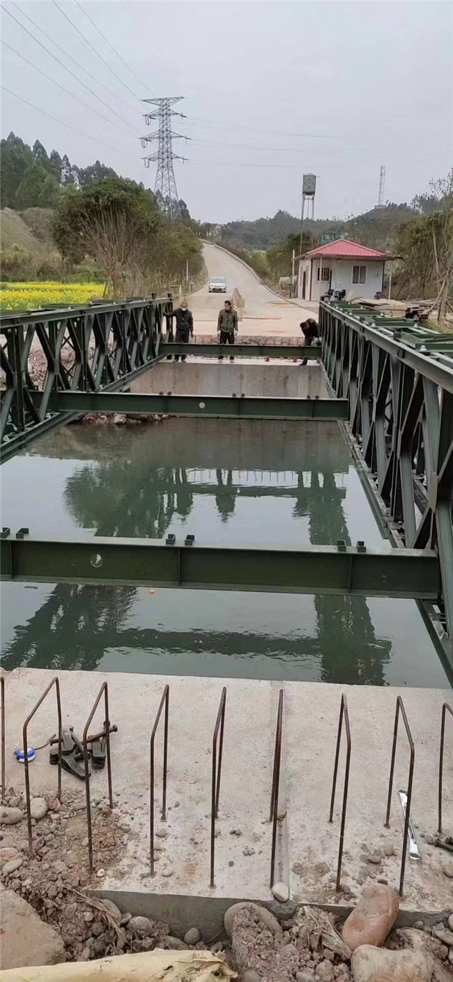 四川贝雷桥