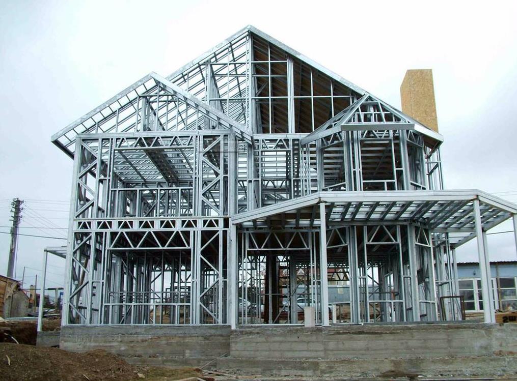 钢结构应用的方面十分广泛，下面为您讲解钢结构主要应用于哪些方面?