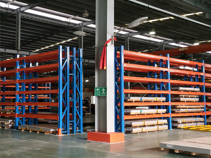 银川仓库货架公司邀约您掌握仓储货架在仓储管理系统中的重要性特点和，一起来看看。