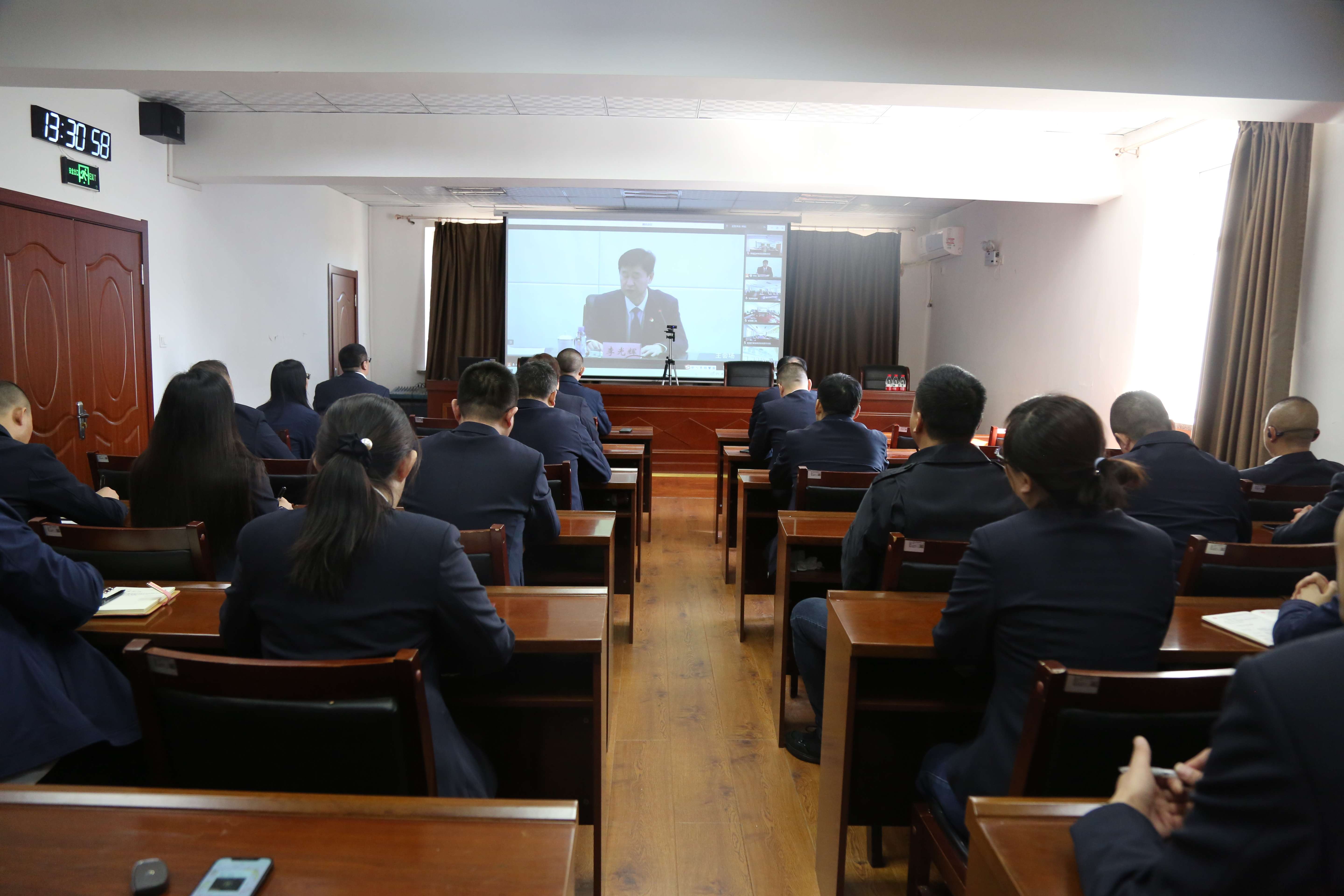 物测院组织参加省地矿局学习贯彻习近平新时代中国特色社会主义思想 主题教育工作会议