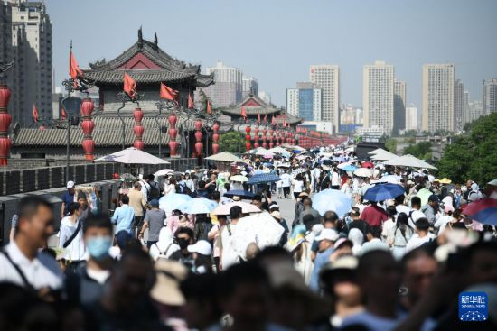 西安古城墙建筑期间是不是有透水混凝土施工环节