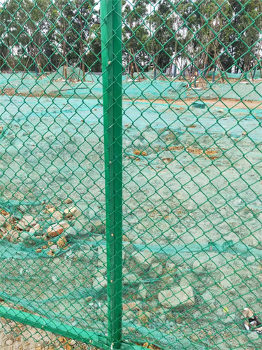 球场围栏网施工案例