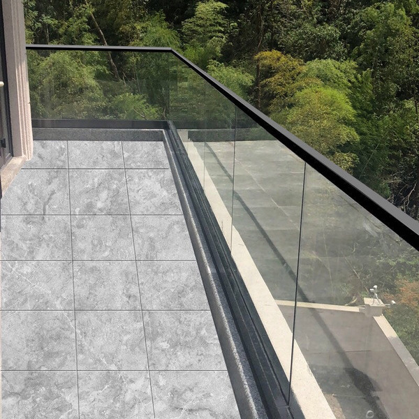 家中阳台玻璃护栏多高合适呢？